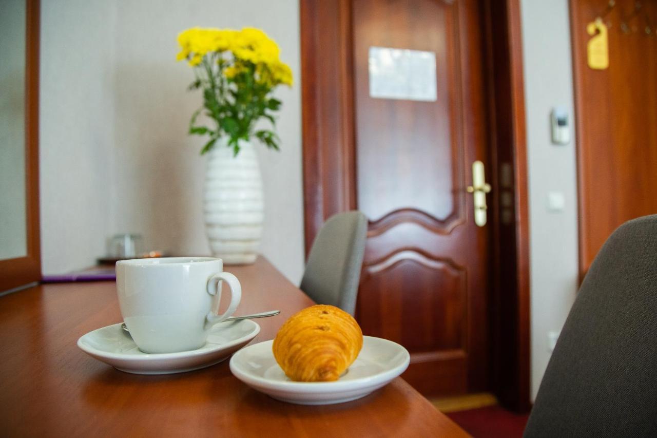 Grand Christer Hotel Kyiv Exterior photo