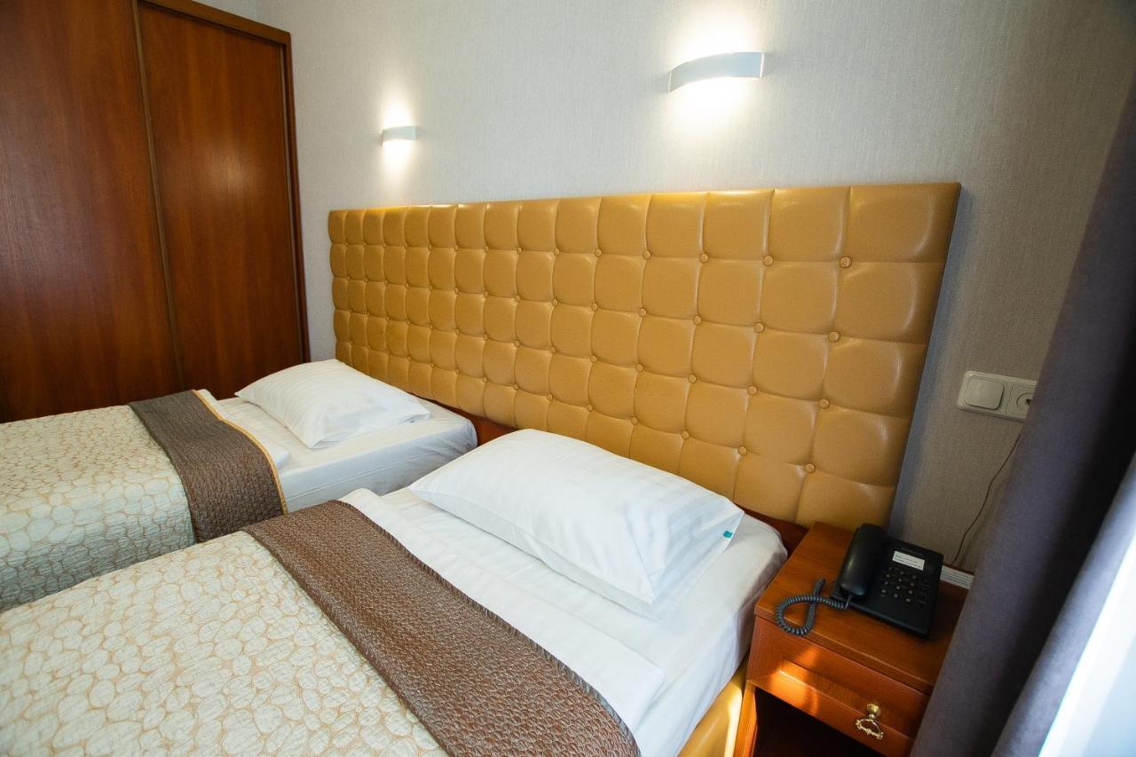 Grand Christer Hotel Kyiv Exterior photo